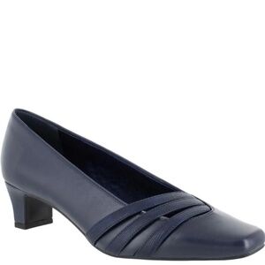 Easy Street Entice Pumps